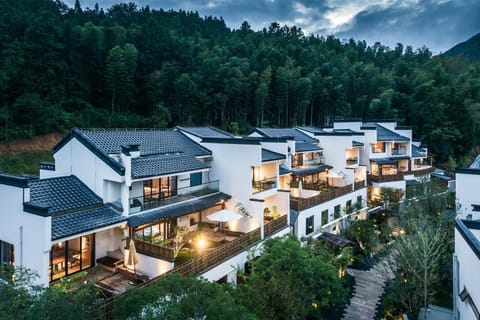 Property building, Natural landscape, Mountain view