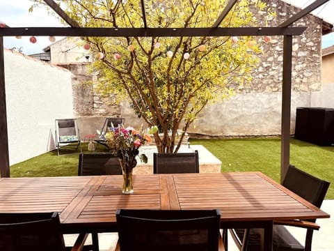 Villa André à Nîmes Villa in Nimes