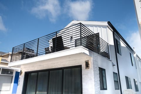 5 Bedrooms House in Balboa Peninsula