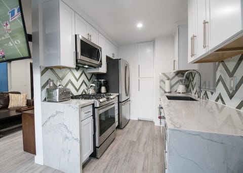 5 Bedrooms House in Balboa Peninsula