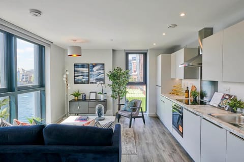 JLL Duet Manchester Apartment in Salford