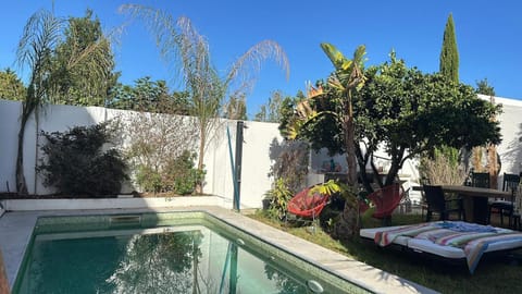 Garden, Garden view, Pool view, Swimming pool, sunbed