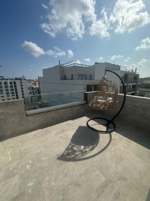 Balcony Studios Hotel in Saint Julians