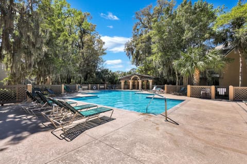 172 Colonnade Club House in Hilton Head Island