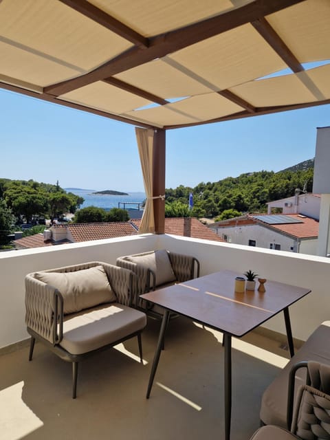 Day, Balcony/Terrace, Seating area, Sea view