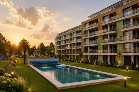 Property building, Swimming pool