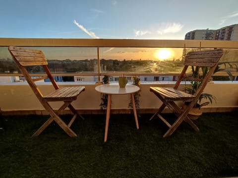 Spacious, Comfortable, Serene Apartment in Saint-Denis, France