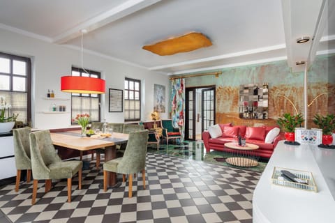 Living room, Seating area, Dining area