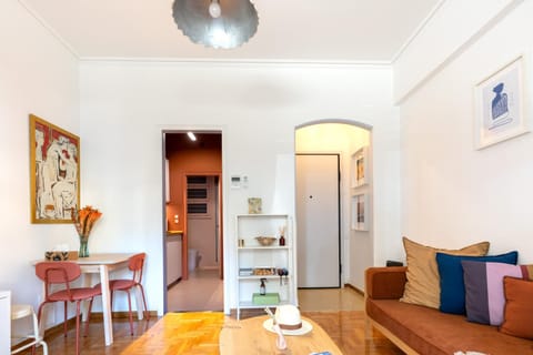 Kitchen or kitchenette, Living room, Dining area, kitchen