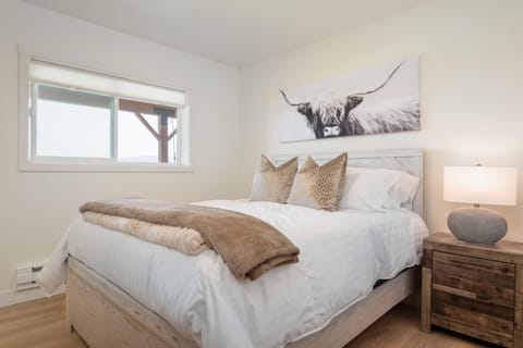 Modern Suite with Panoramic Views House in Philipsburg