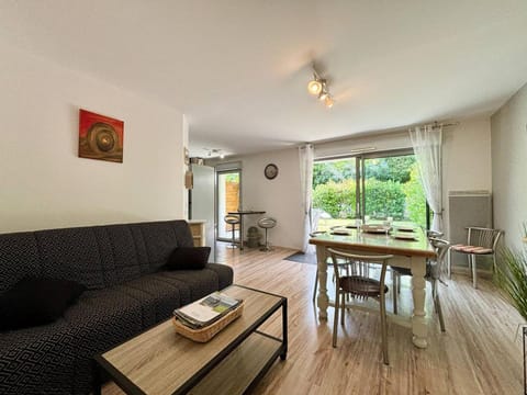 Appartement charmant près du bourg - 6 pers. - FR-1-377-94 Apartment in Carnac