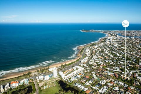 Neighbourhood, Bird's eye view