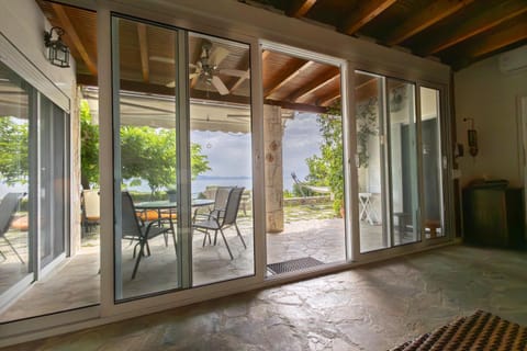 Patio, Day, Natural landscape, Garden, View (from property/room), Balcony/Terrace, Seating area, Dining area, Garden view