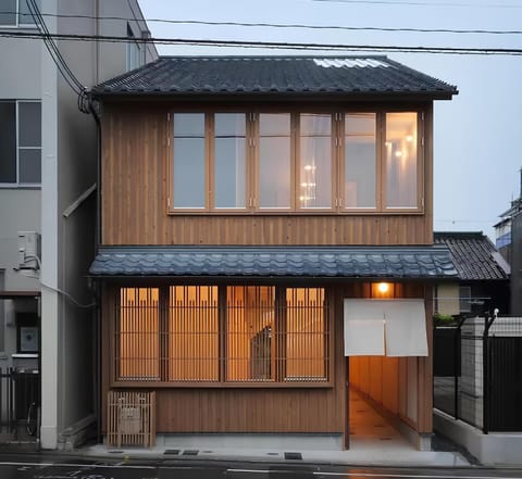 Property building, Facade/entrance