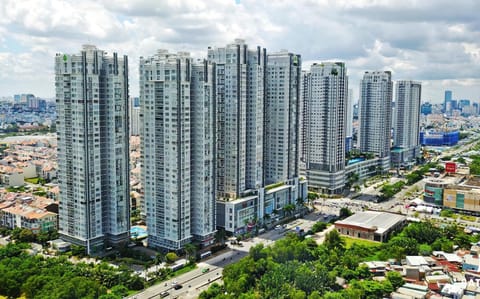 Property building, Day, City view