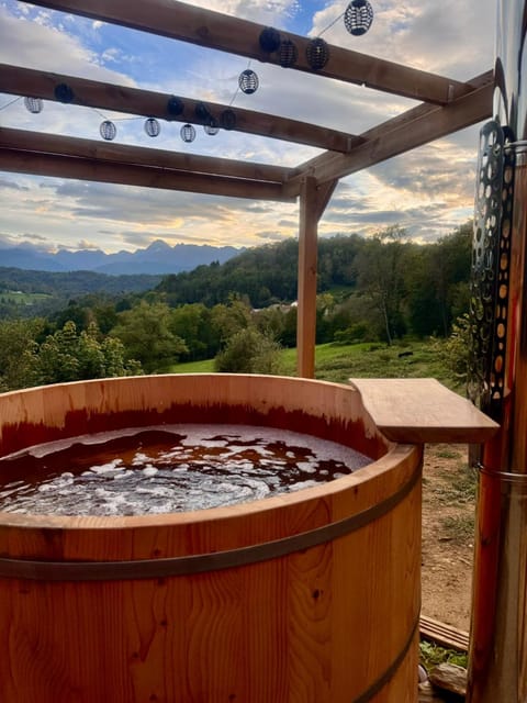 Natural landscape, Mountain view, Open Air Bath