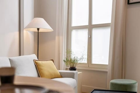 1-BR Centre Antwerp Haven with Patio Apartment in Antwerp