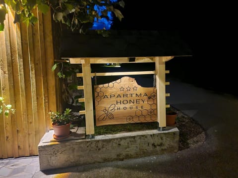 Logo/Certificate/Sign