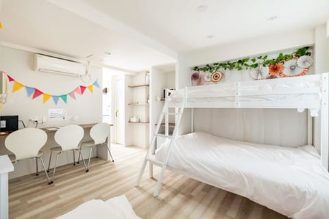 Bed, Bedroom, bunk bed