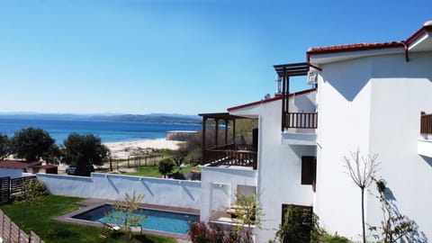Property building, Day, Natural landscape, View (from property/room), Balcony/Terrace, Pool view, Sea view, Swimming pool