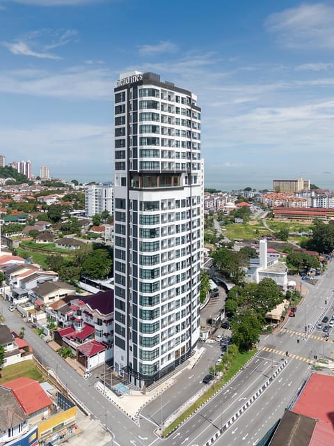 Property building, Day, Neighbourhood, Natural landscape, Bird's eye view, City view, Sea view, Street view, Breakfast, Location, Parking