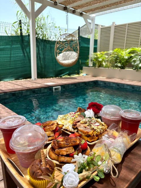 Food and drinks, Pool view, Swimming pool