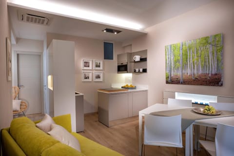 Spring, Winter, Summer, Kitchen or kitchenette, Living room, Autumn