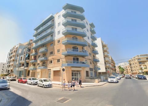 Property building, Location