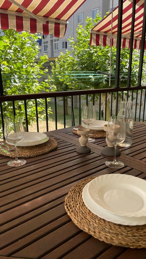 Balcony/Terrace, Dining area