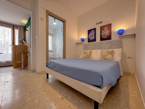 49 Sea Rooms - Guesthouse by Host Hero Bed and Breakfast in Stintino