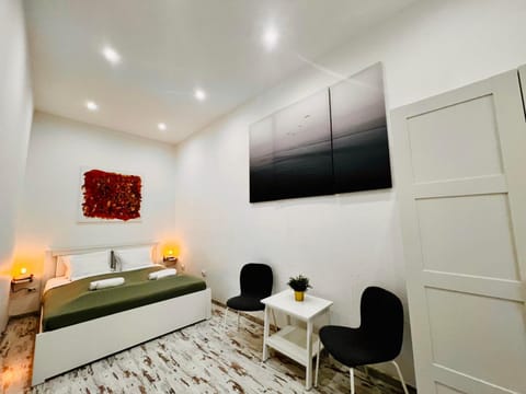 Bed, Photo of the whole room, Bedroom, wardrobe, air conditioner