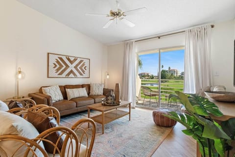 Day, Living room