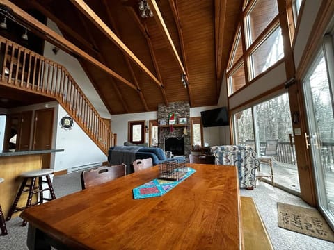 Porch Paradise House in Shenandoah Valley