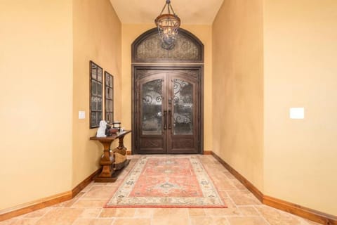 AZ Desert Views Pool Spa Sleep 8 House in Fountain Hills