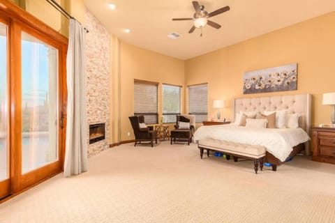AZ Desert Views Pool Spa Sleep 8 House in Fountain Hills