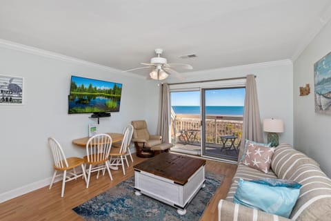 336 Breakers Villa in Coligny Beach