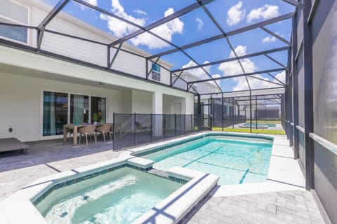 *Special Offer* Brand New Villa with Themed Rooms House in Four Corners