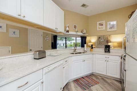 48 Ocean Breeze House in South Forest Beach