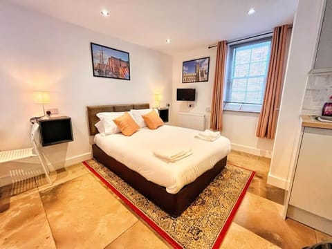The City Pad Apartment in Gloucester
