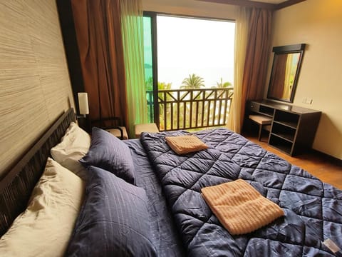 View (from property/room), Photo of the whole room, Bedroom