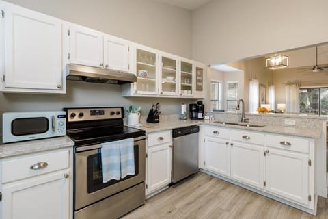 7206 Treetops Villa in South Forest Beach