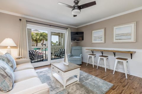 118 Breakers Villa in Coligny Beach