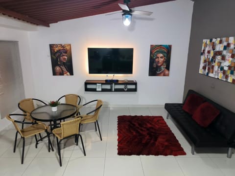 Game Room, Living room
