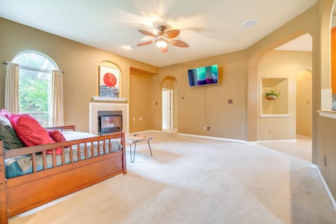 5 Mi to Lake Cedar Park Home with Outdoor Oasis House in Leander