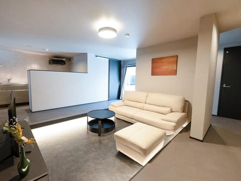 Photo of the whole room, pet friendly