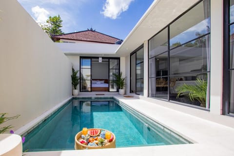 Patio, Swimming pool