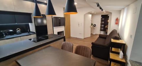 Communal lounge/ TV room, Kitchen or kitchenette, Dining area