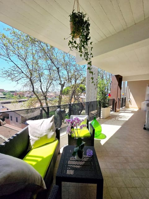 View (from property/room), Balcony/Terrace