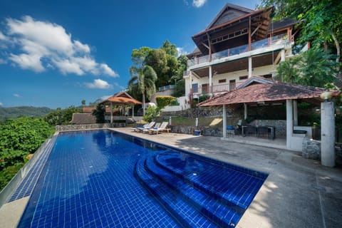 Day, Natural landscape, View (from property/room), Balcony/Terrace, Mountain view, Pool view, Swimming pool, Open Air Bath, Public Bath, sunbed