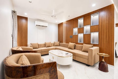 Lobby or reception, Seating area